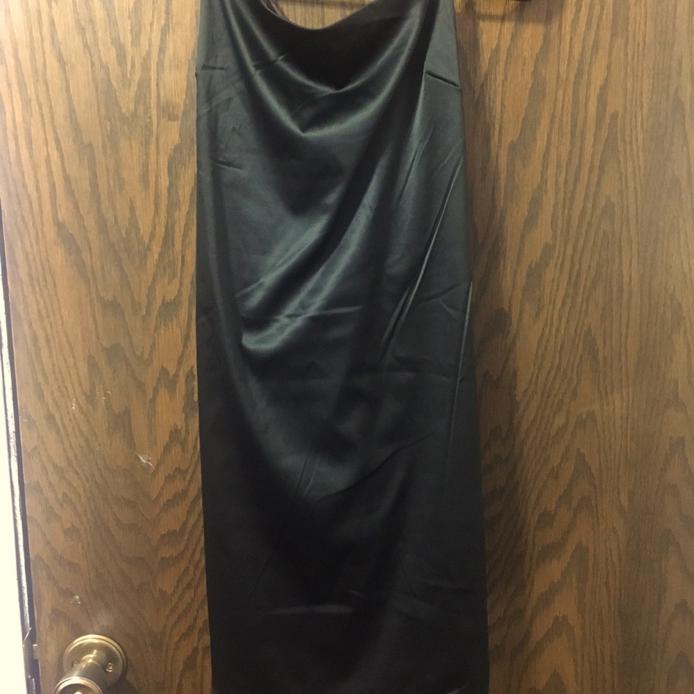 Black bodycon cocktail dress.